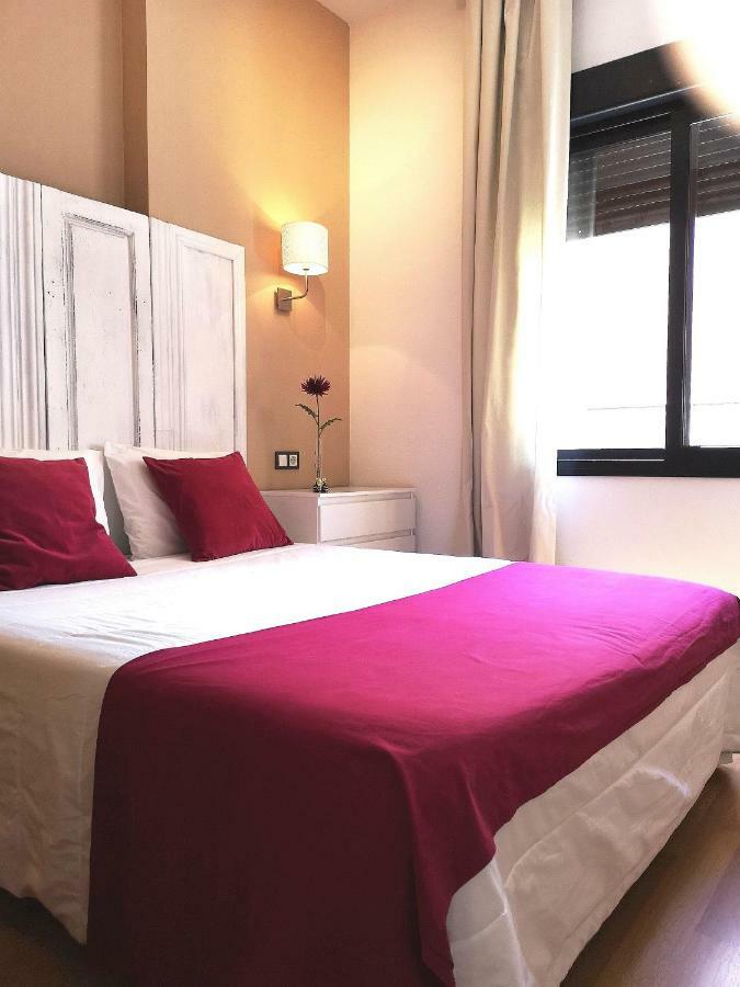 Jinetes 16 Apartment Малага Екстериор снимка
